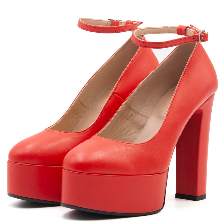 Unlace LOLITA In Linea