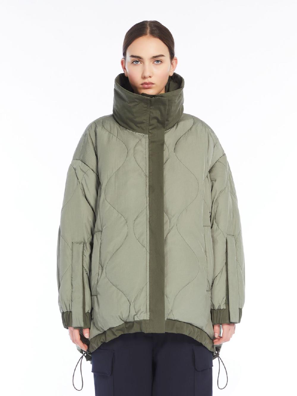 Weekend Parka reversibile in tessuto antigoccia 2025