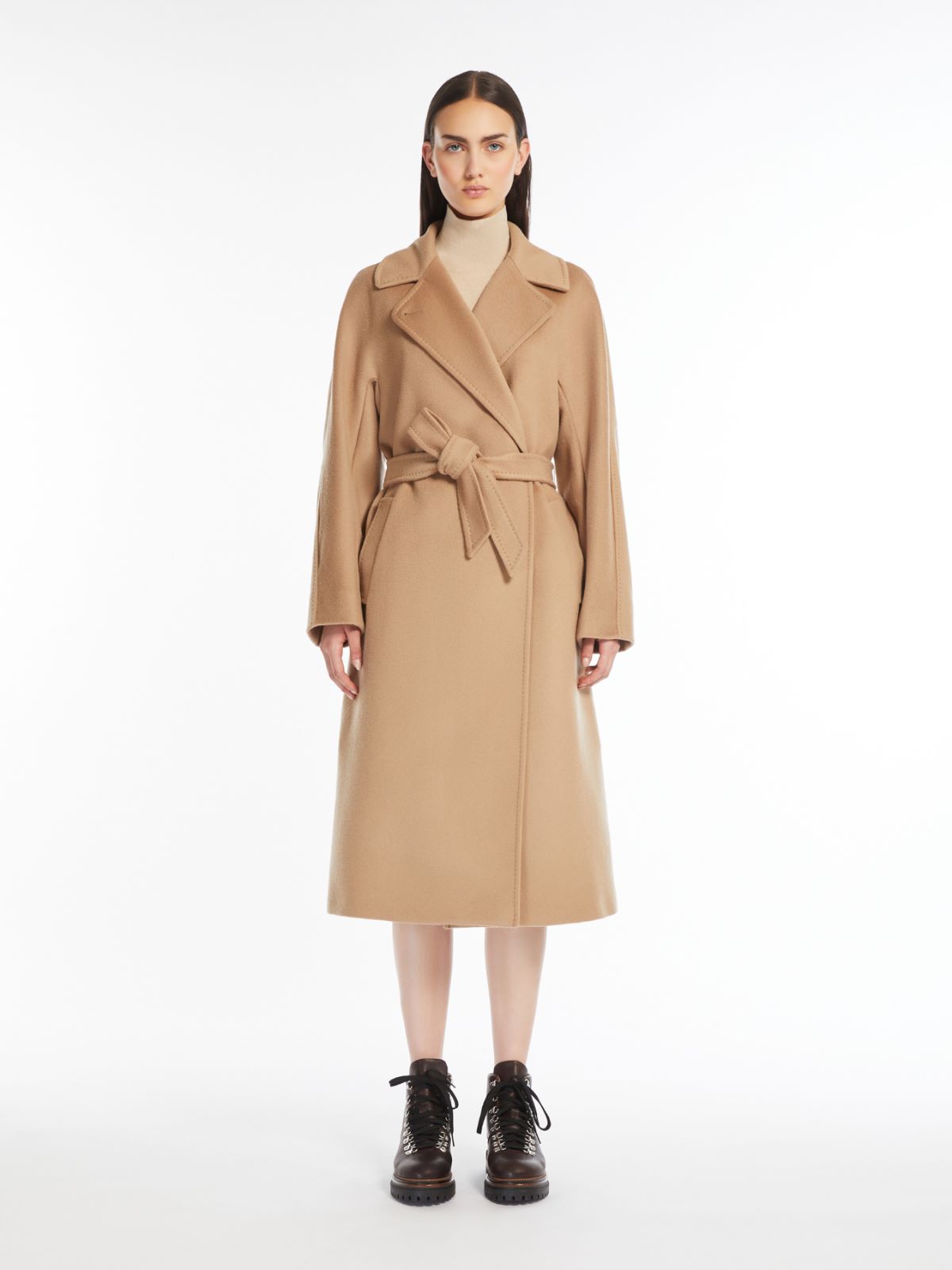 Weekend Cappotto in lana con cintura Saldi