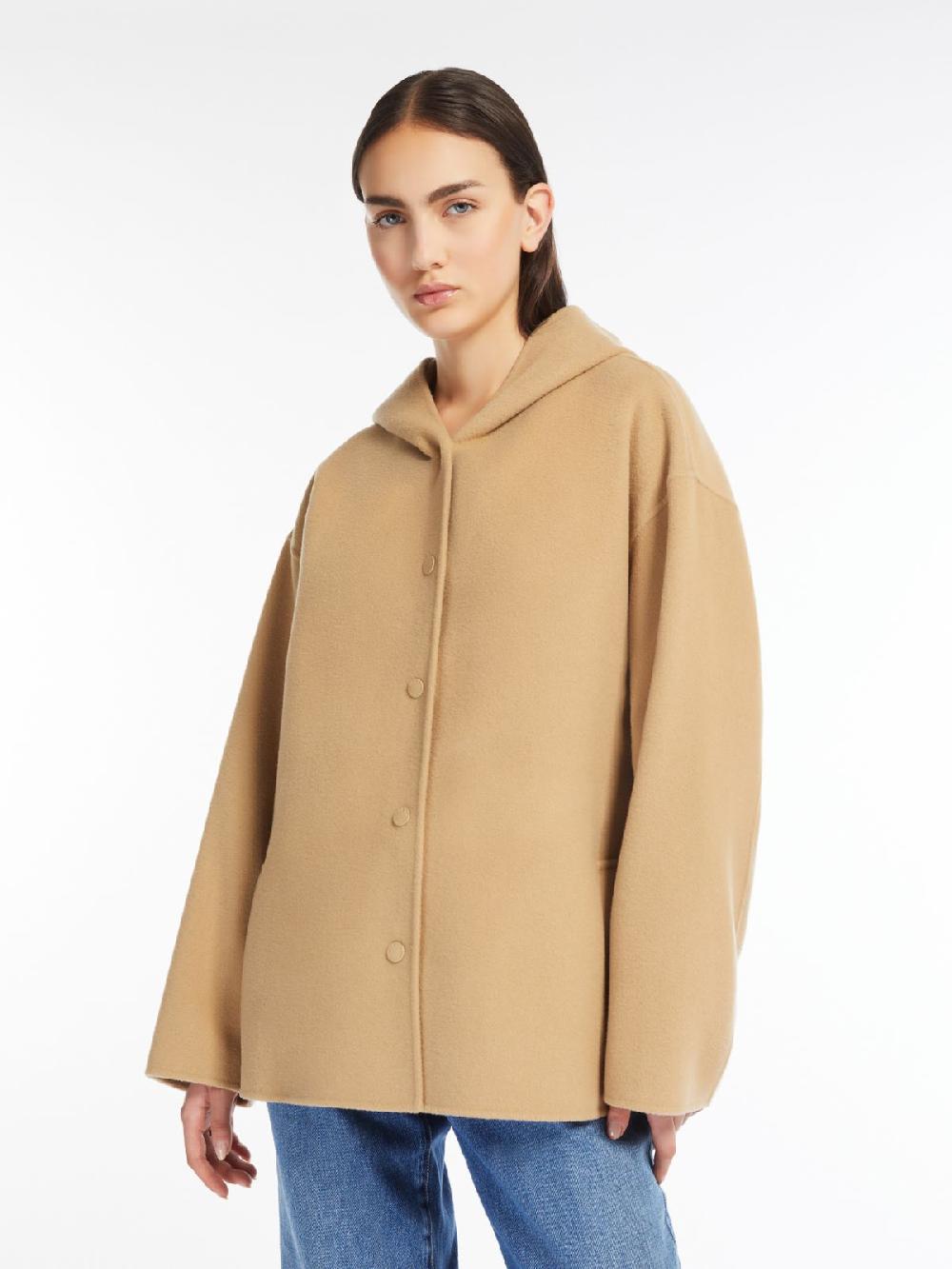 Weekend Cappotto in lana con cappuccio In Linea