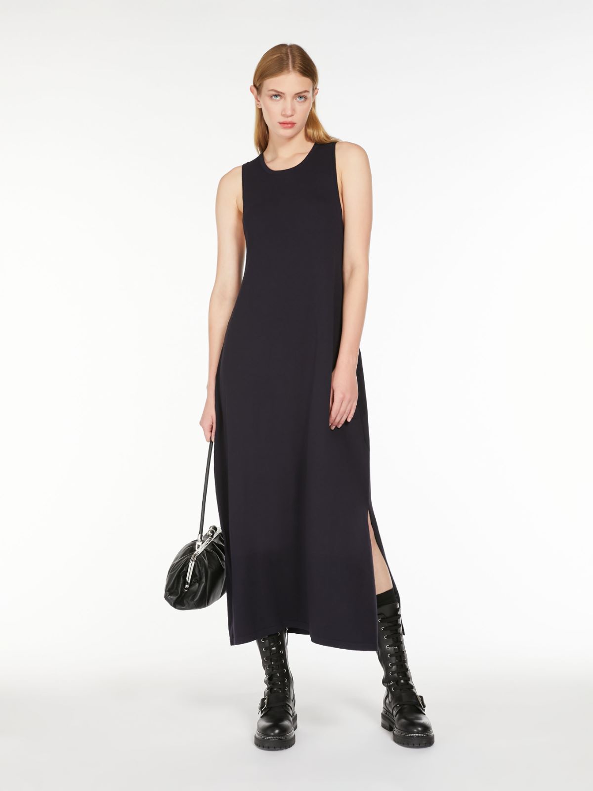 Weekend Abito smanicato in viscosa stretch Only for today