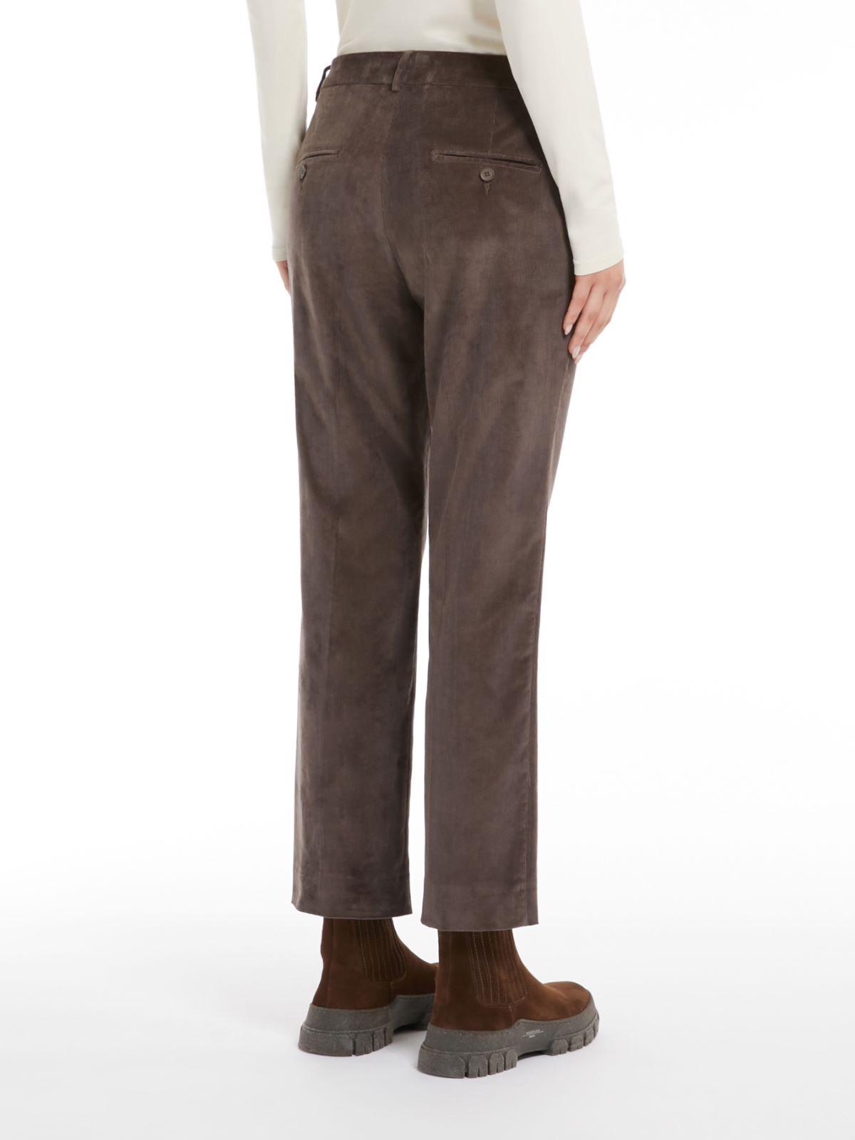 Weekend Pantalone in velluto a coste Affare Del Giorno