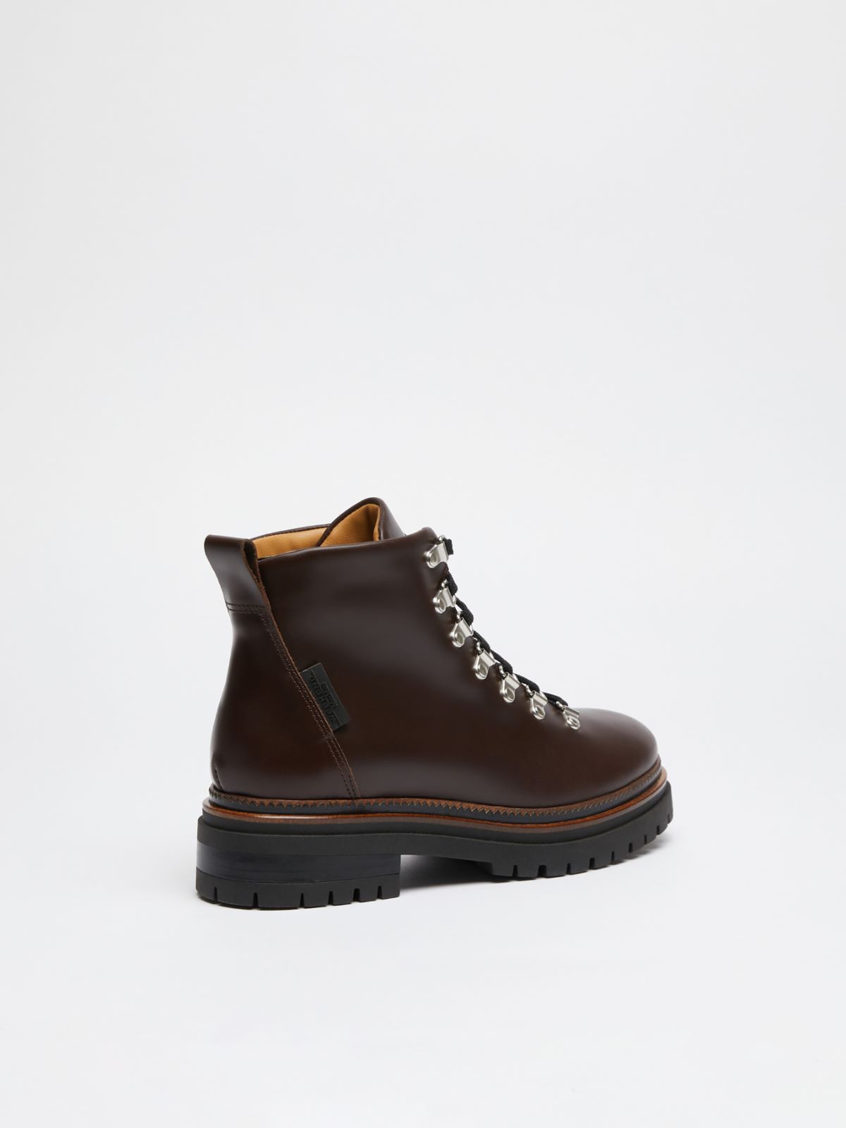 Weekend Stivaletto in cuoio 50% di sconto con spedizione gratuita