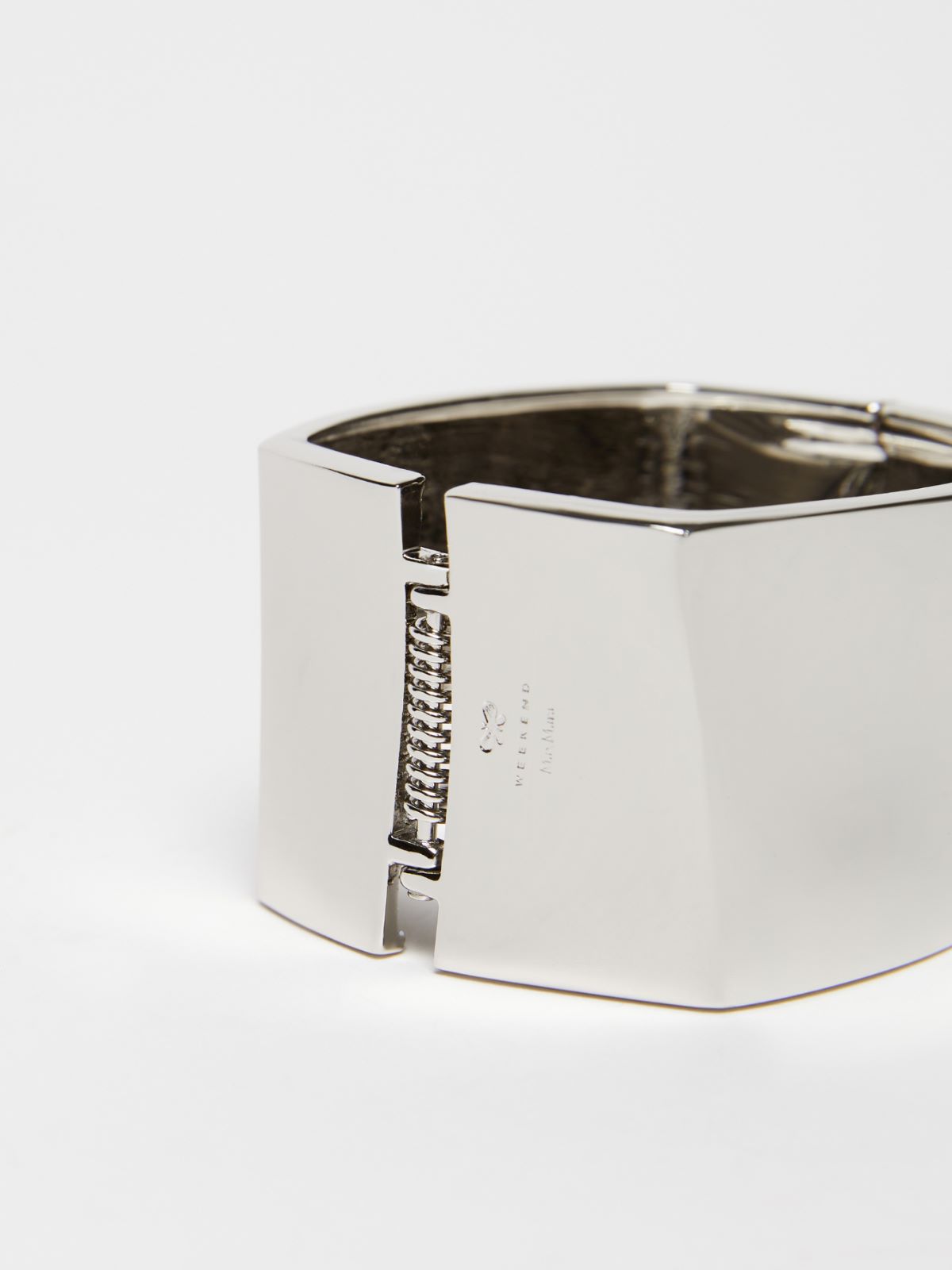 Weekend Bracciale rigido in metallo Consegna Veloce