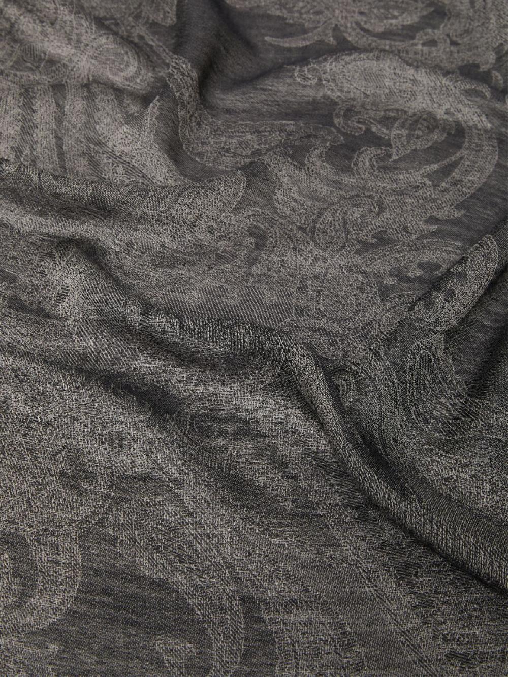 Weekend Stola in viscosa e modal jacquard Qualità