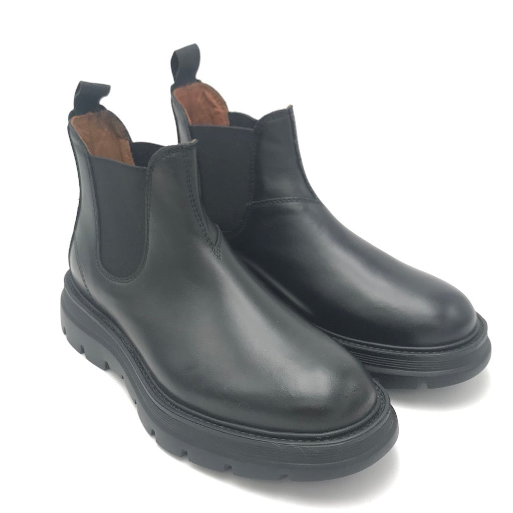 Zulian Calzature Beatles in pelle nera Nuova