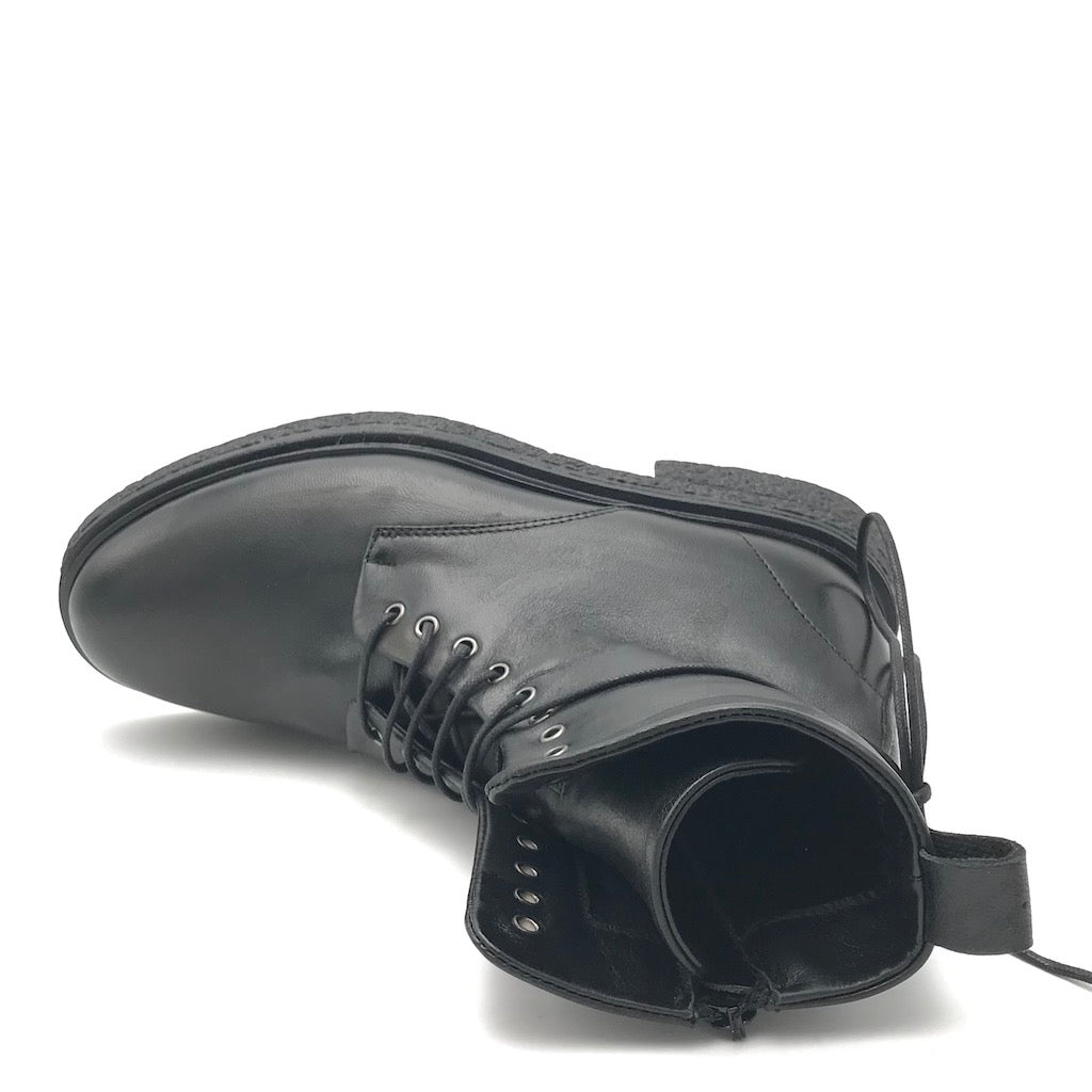 Zulian Calzature Anfibio in pelle nera Italia